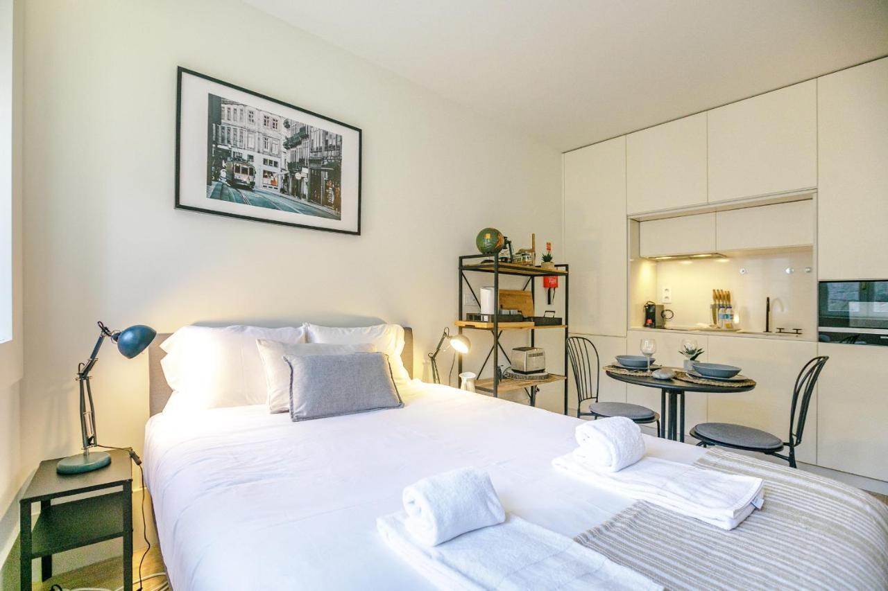 Lovelystay - Taipas Studio With Ac Порто Екстериор снимка